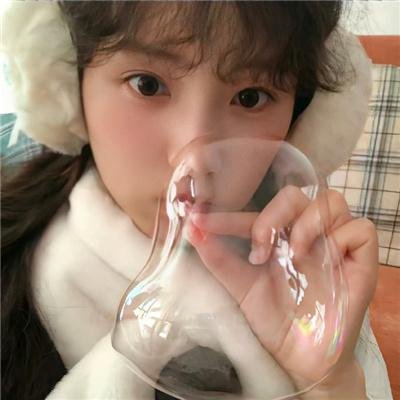 君是慕容卿似花